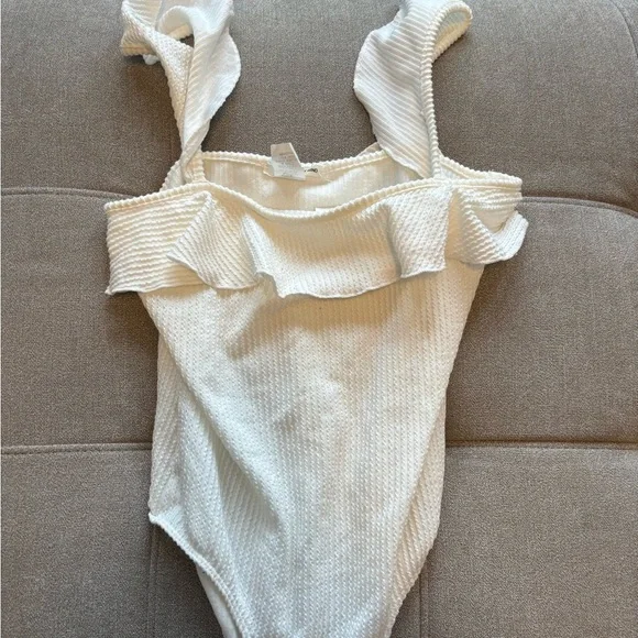 Caution To The Wind White Bodysuit with boxed Neckline and Thin Straps - Picture 2 of 3